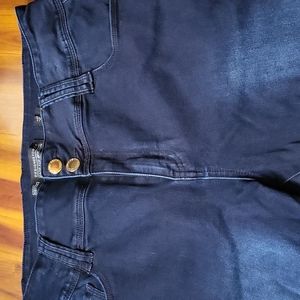 Dark Chic Denim jeans